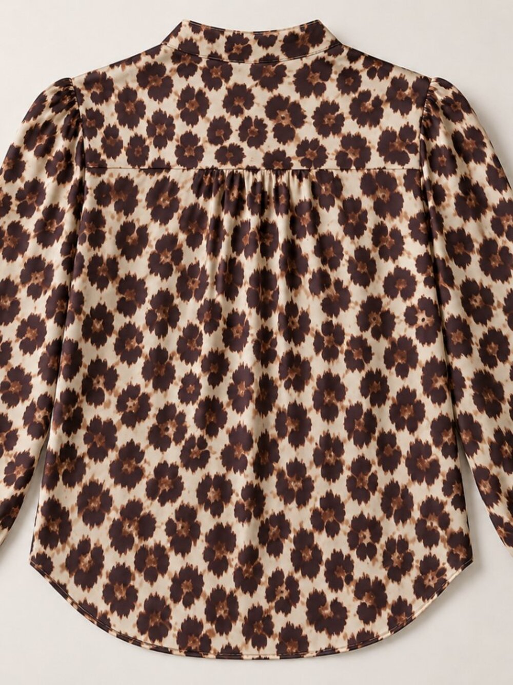 Buffalo David Bitton Leopard Print Tie Neck Blouse NWT Silky Crepe Size Small - Picture 4 of 6